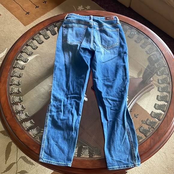 high rise mom jeans - Picture 2 of 3